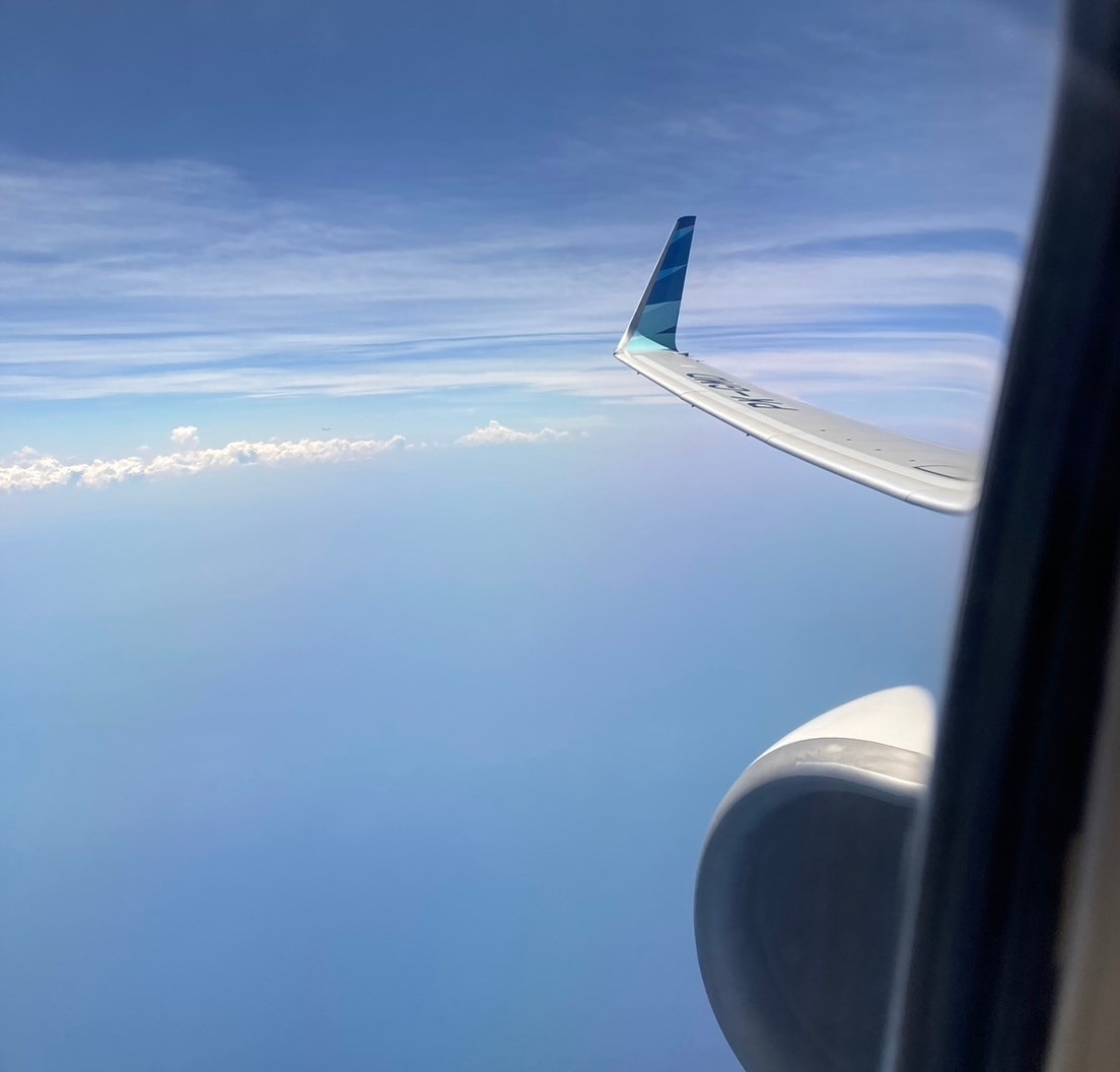 飛行機、空の上