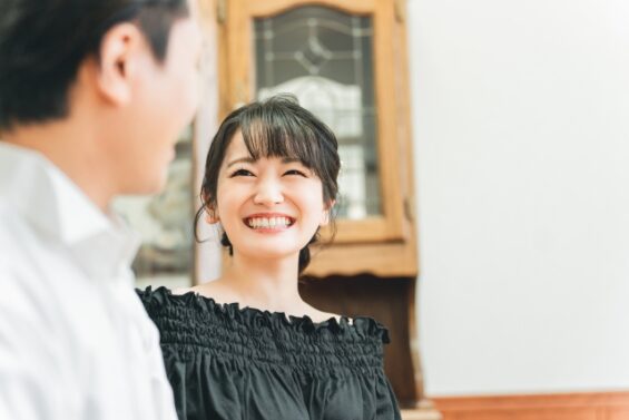 【図解】女性を口説くコツとタイミングとは?口説き方をセリフ付きでプロが伝授します | オトメゴコロ研究所